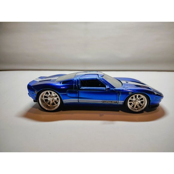 Jada Die Cast 2005 Ford GT 1:32 Scale Like the Real Thing - Picture 3 of 12